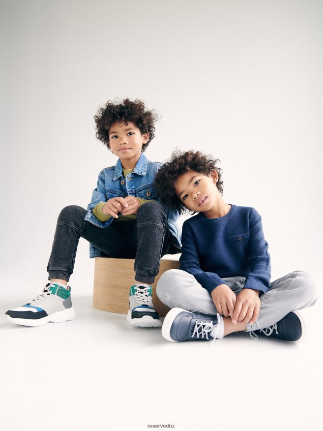 Reserved Boys Sweatpants With Wash Effect P6H08T2139 Apparel Black