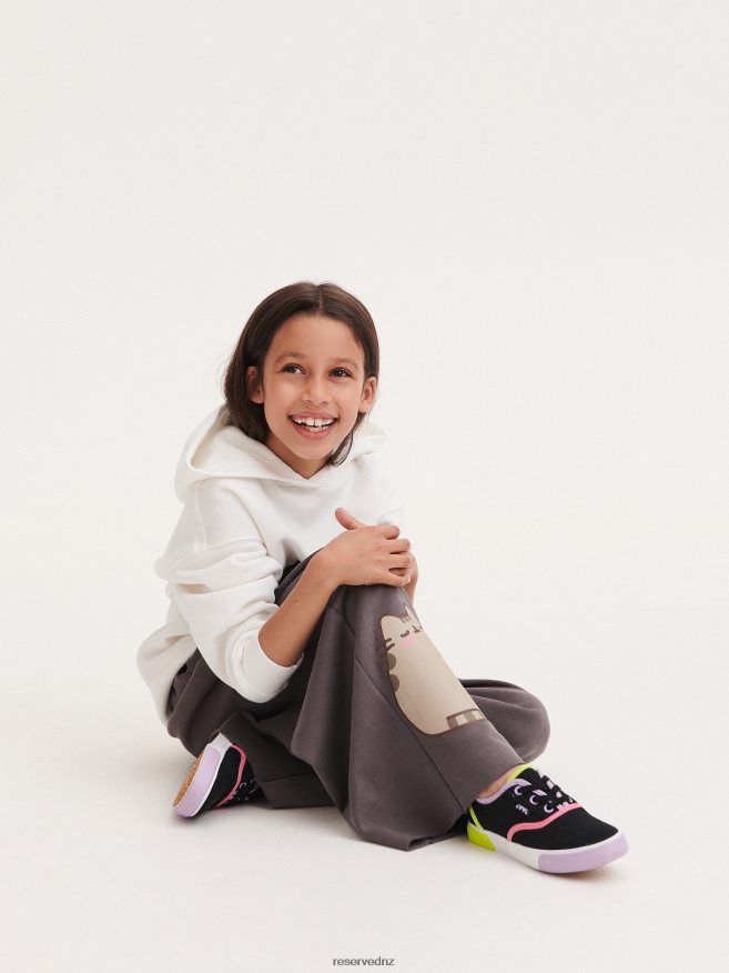 Reserved Girls Pusheen Sweatpants P6H08T1718 Apparel Dark Grey