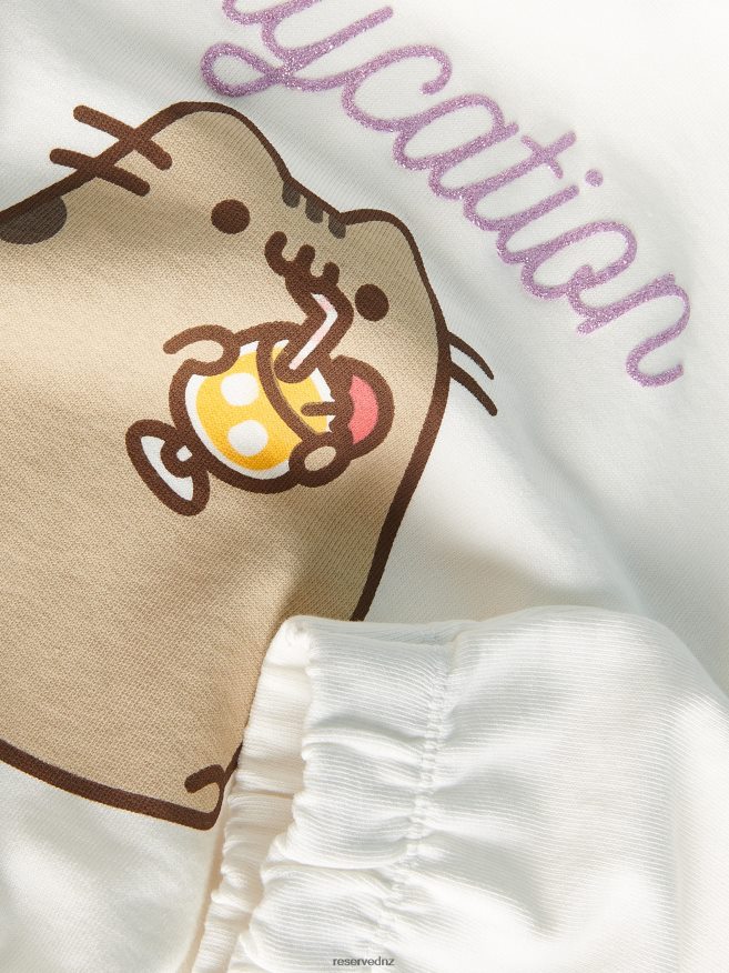 Reserved Girls Pusheen Cropped Hoodie P6H08T1838 Apparel Cream