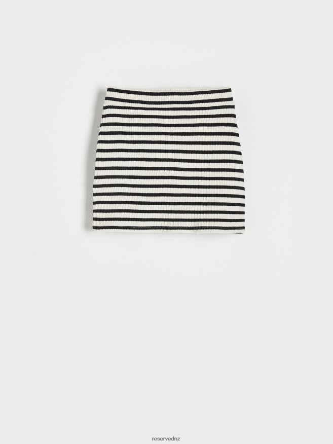 Reserved Women Trapeze Skirt P6H08T850 Apparel Black