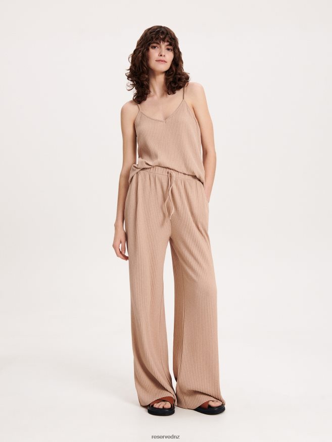 Reserved Women Pleated Trousers P6H08T688 Apparel Beige