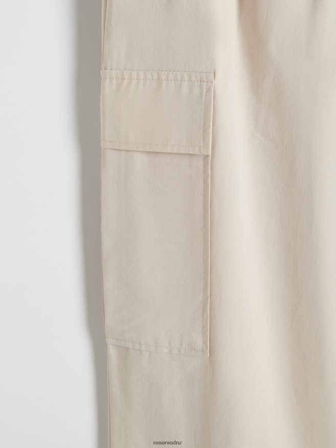 Reserved Women Trousers With Cargo Pockets P6H08T642 Apparel Beige
