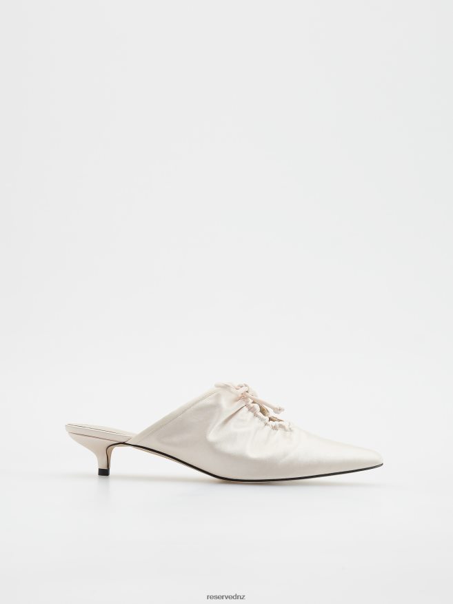 Reserved Women Satin Pumps P6H08T980 Shoes Nude