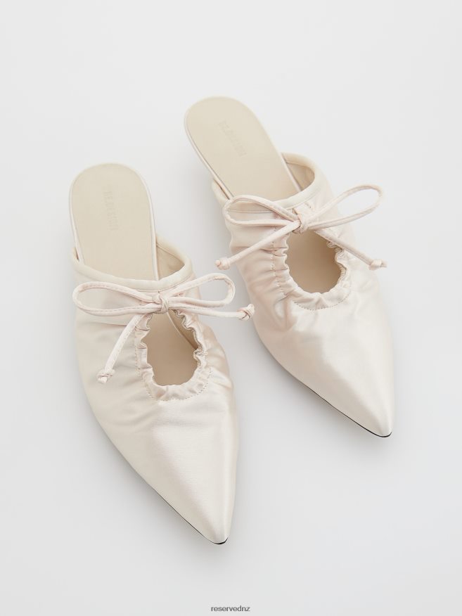Reserved Women Satin Pumps P6H08T980 Shoes Nude