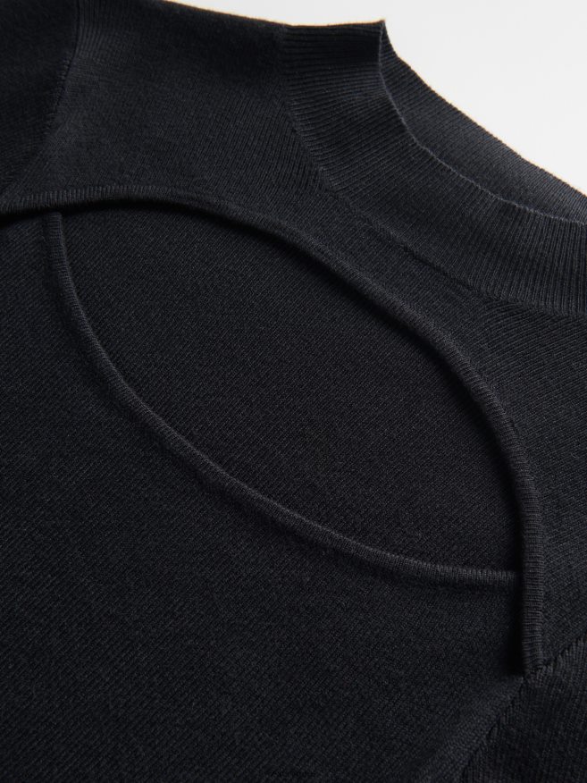 Reserved Women Blouse With A Low Cut Back P6H08T291 Apparel Black