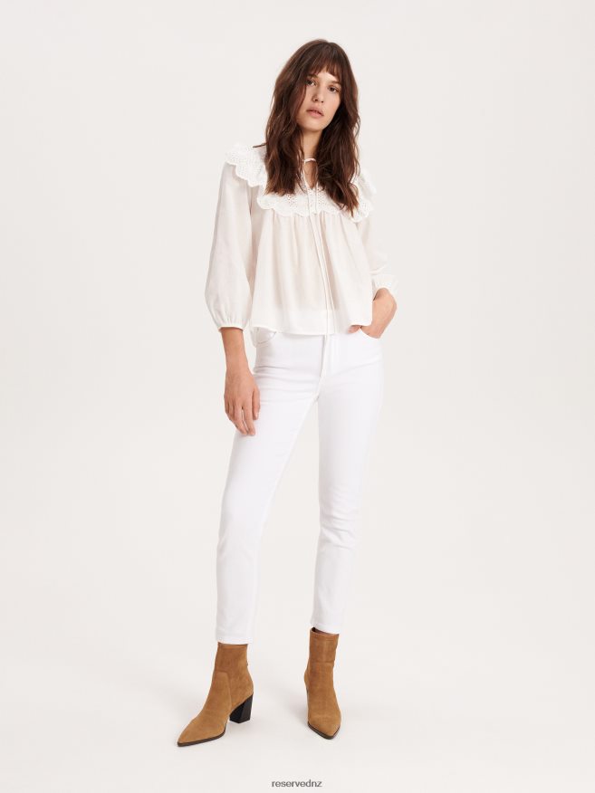 Reserved Women Blouse With Decorative Neckline P6H08T74 Apparel Cream