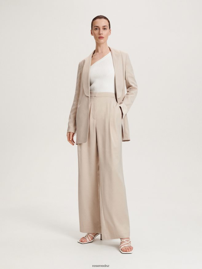 Reserved Women Cropped Satin Blazer P6H08T900 Apparel Beige