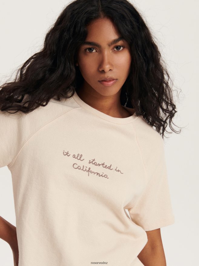 Reserved Women Printed T-Shirt P6H08T481 Apparel Beige