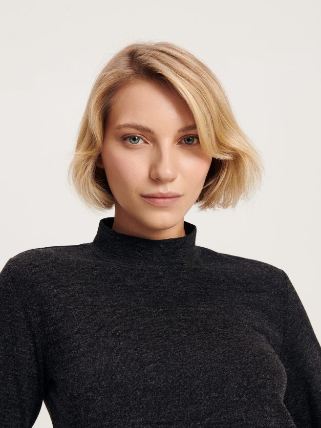 Reserved Women T-Shirt P6H08T410 Apparel Black