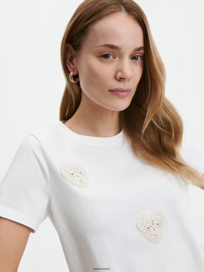 Reserved Women T-Shirt With Applique P6H08T377 Apparel White